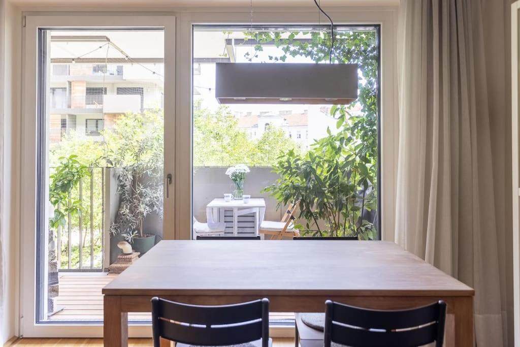 Dream Apartment - Central And Quiet With Ac And Free Parking Garage Виена Екстериор снимка