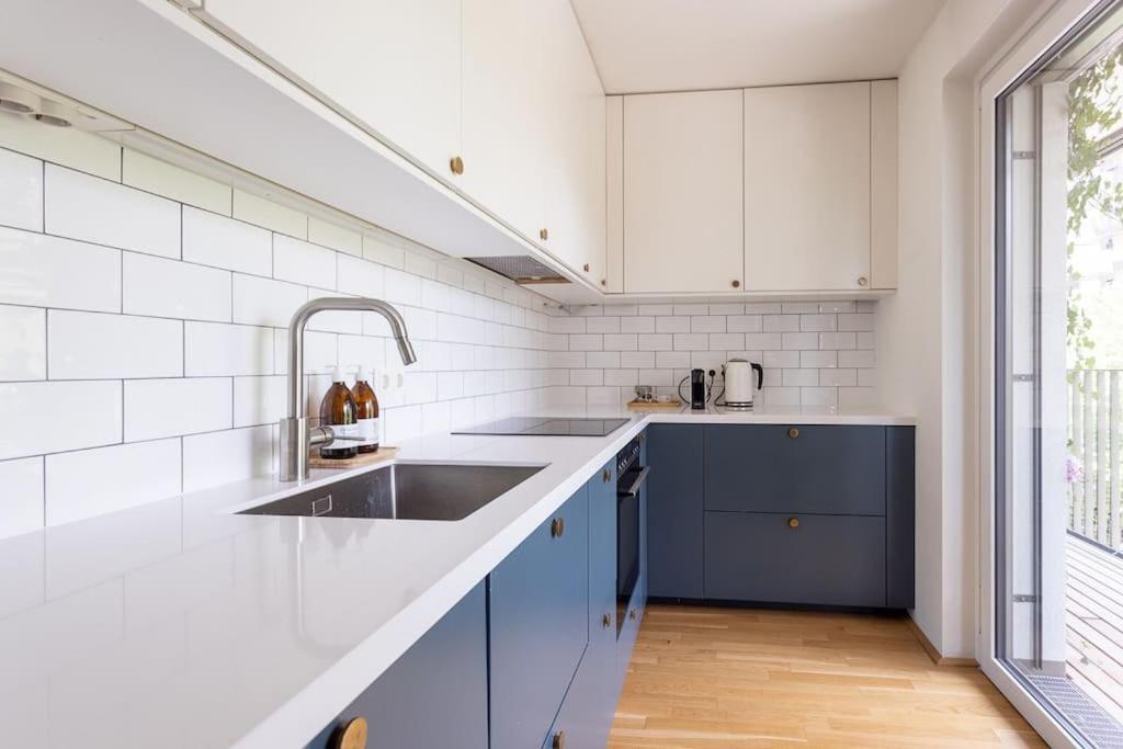 Dream Apartment - Central And Quiet With Ac And Free Parking Garage Виена Екстериор снимка