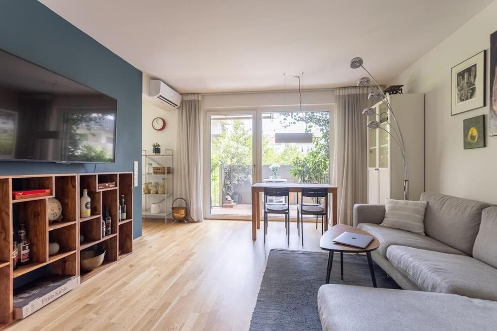 Dream Apartment - Central And Quiet With Ac And Free Parking Garage Виена Екстериор снимка