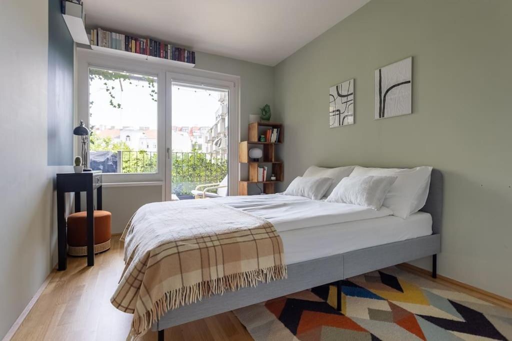 Dream Apartment - Central And Quiet With Ac And Free Parking Garage Виена Екстериор снимка